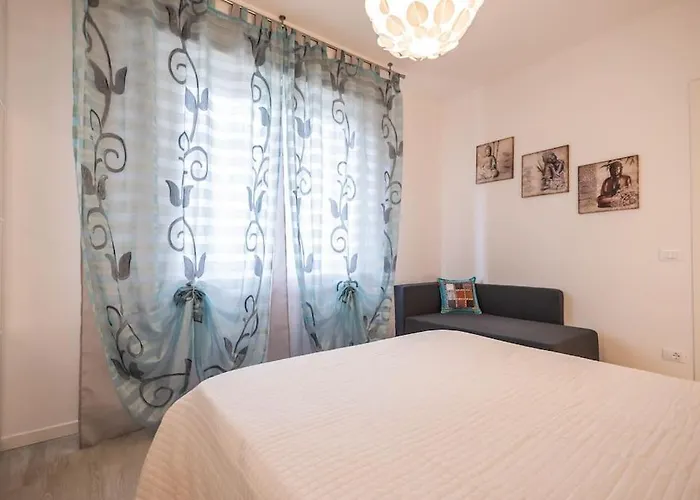 Amazhome - New Jungle Chic Apartament