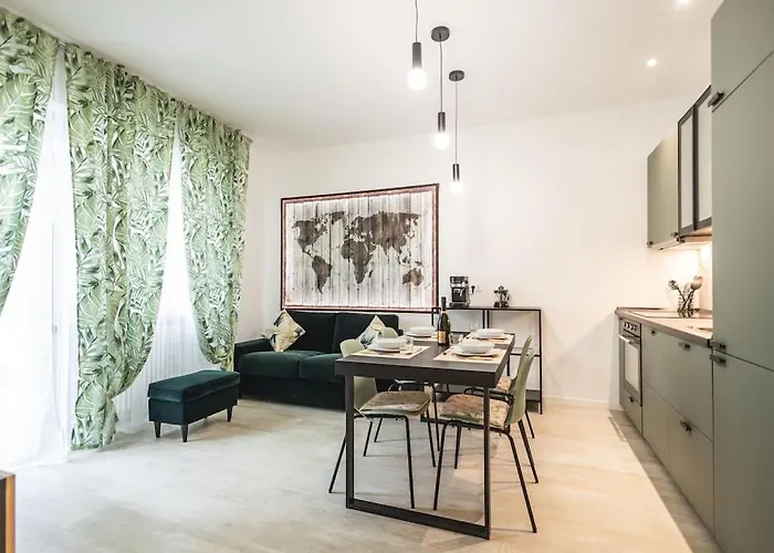 Amazhome - New Jungle Chic